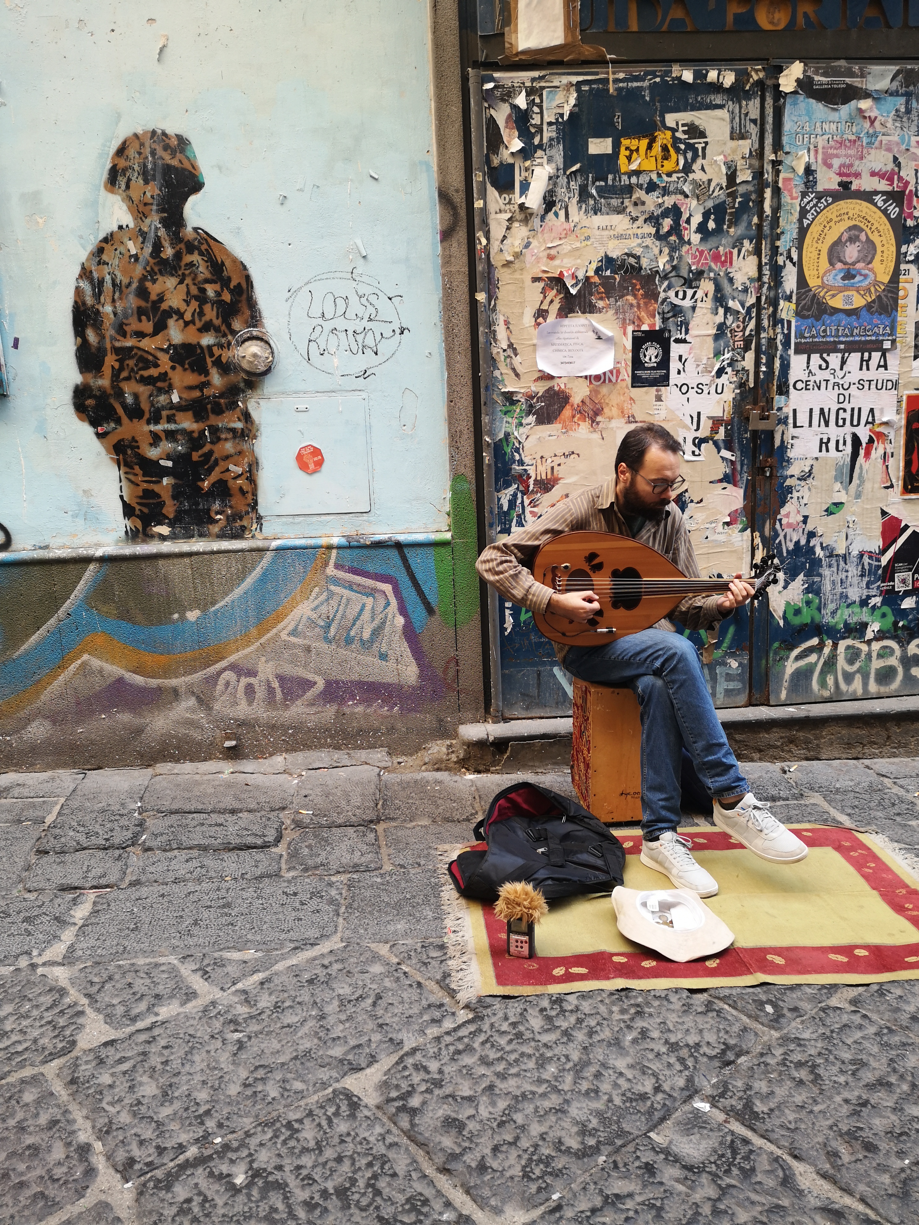 UnknownStreetMusicians2022-10-22NaplesItaly (2).jpg